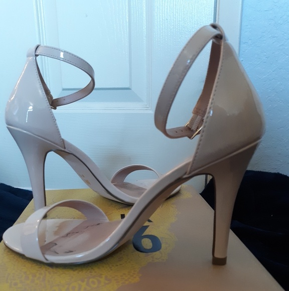 Shoes - Picture 3 of 3